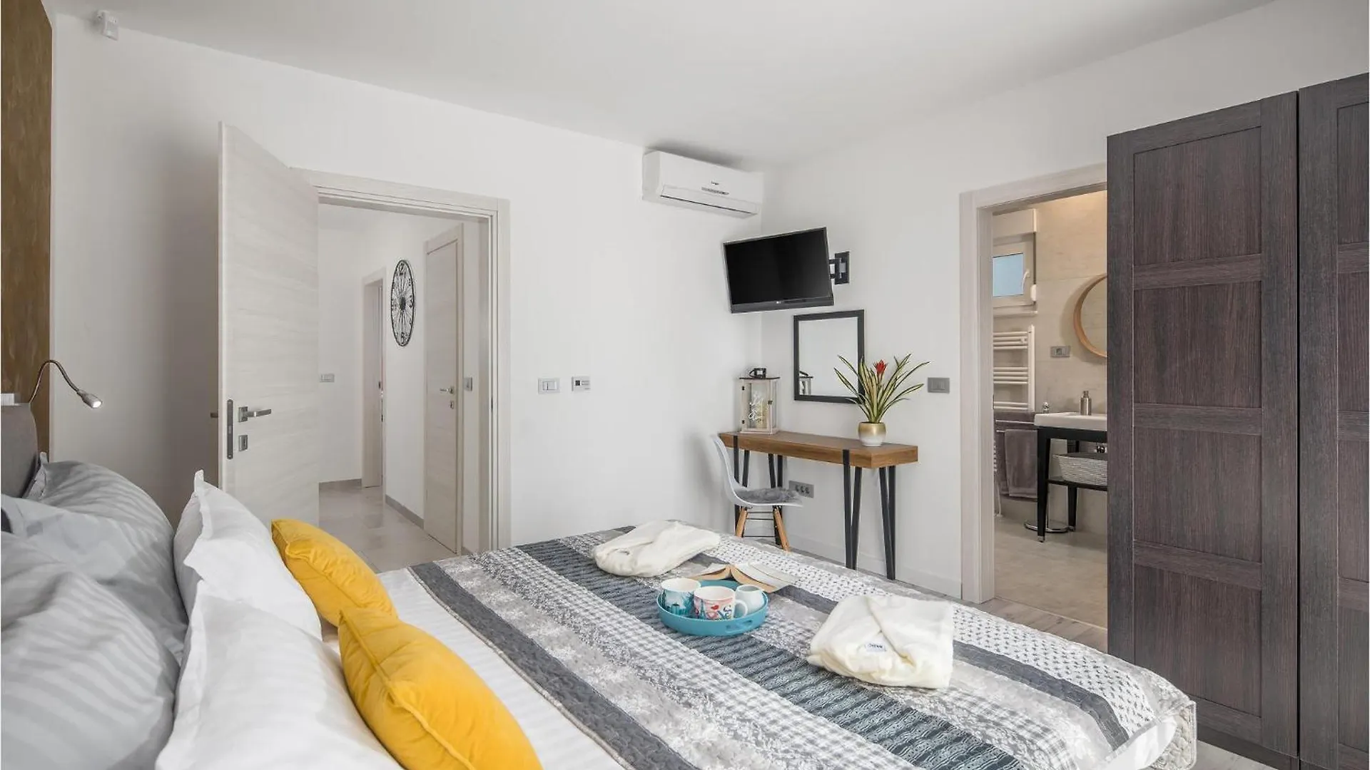 Beautiful Home In Tinjan With Jacuzzi Croatia