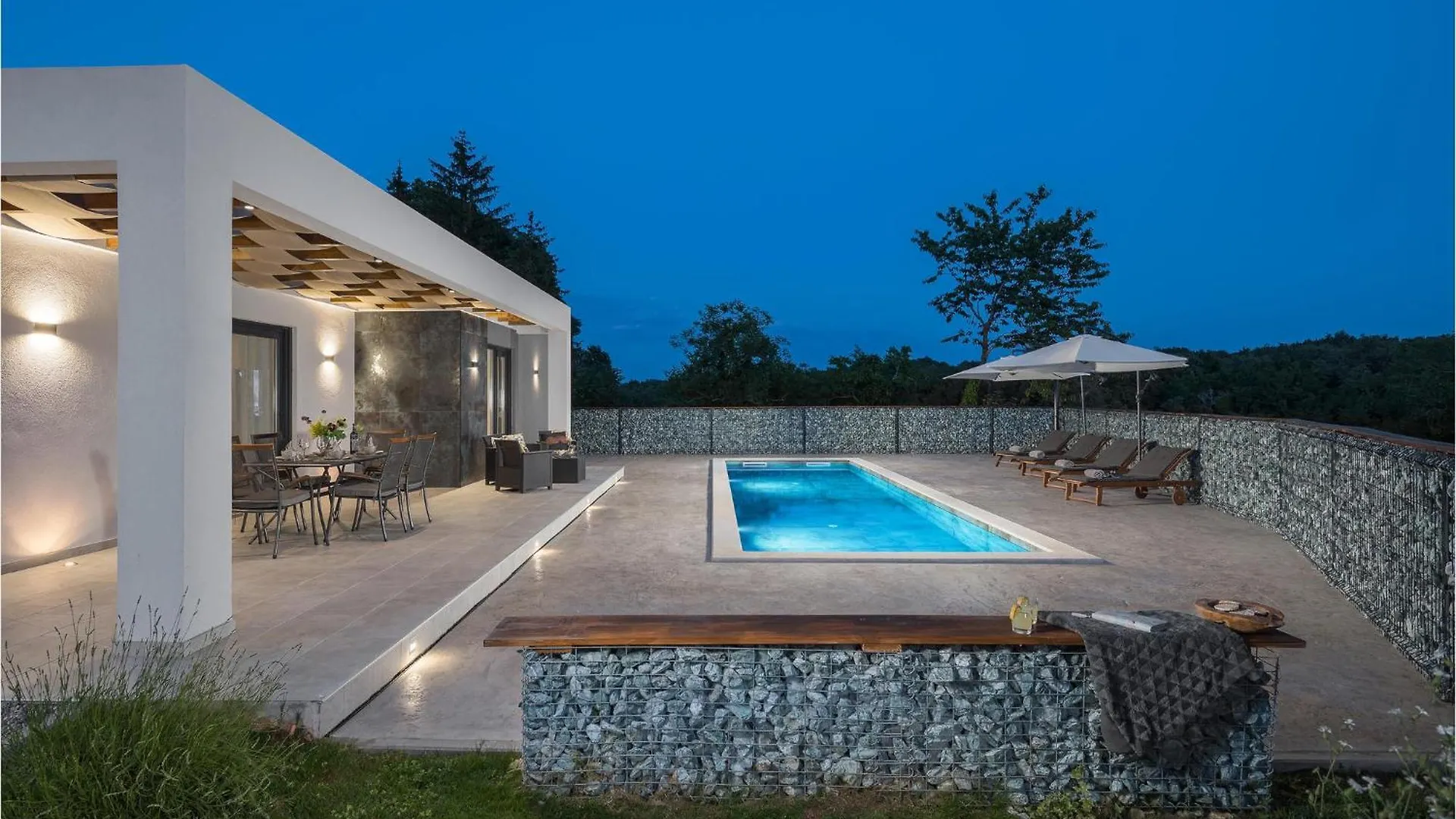 Holiday home Beautiful Home In Tinjan With Jacuzzi Croatia